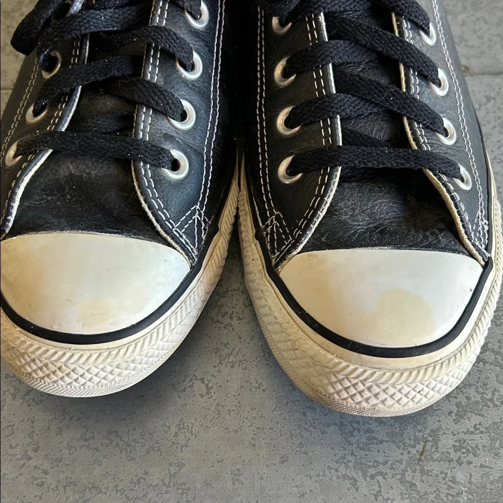 Converse Leather Chuck Taylor Low Top Sneakers